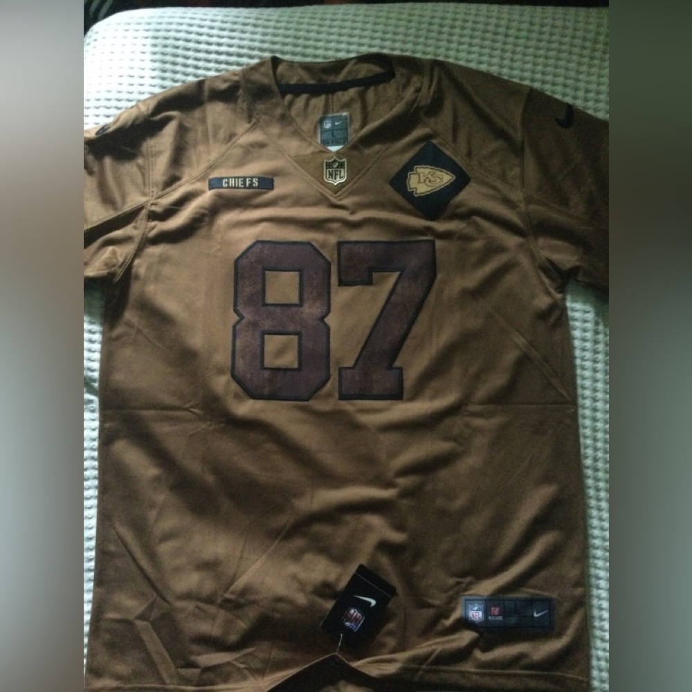2023 Nike Limited Travis Kelce Salute to Service Fotball jersey